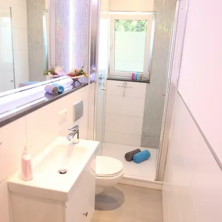 B&B’s im Aischgrund Adelsdorf Exterior foto
