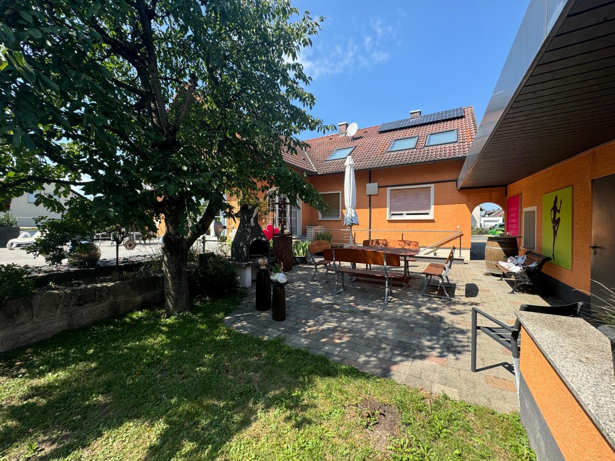 B&b’s Im Aischgrund * Adelsdorf